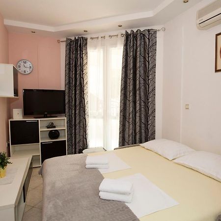 Apartman Roza Omiš Εξωτερικό φωτογραφία